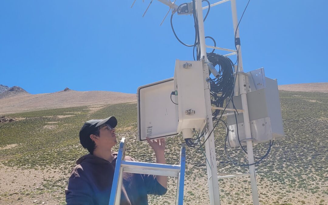 Nueva estación meteorológica de CEAZAMet fortalece el monitoreo nival en la cuenca del Limarí